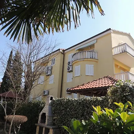 Mirela Apartment