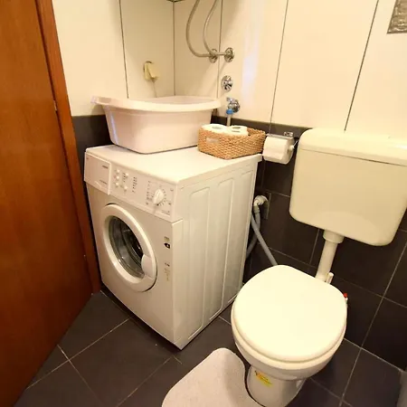 Mirela Apartment